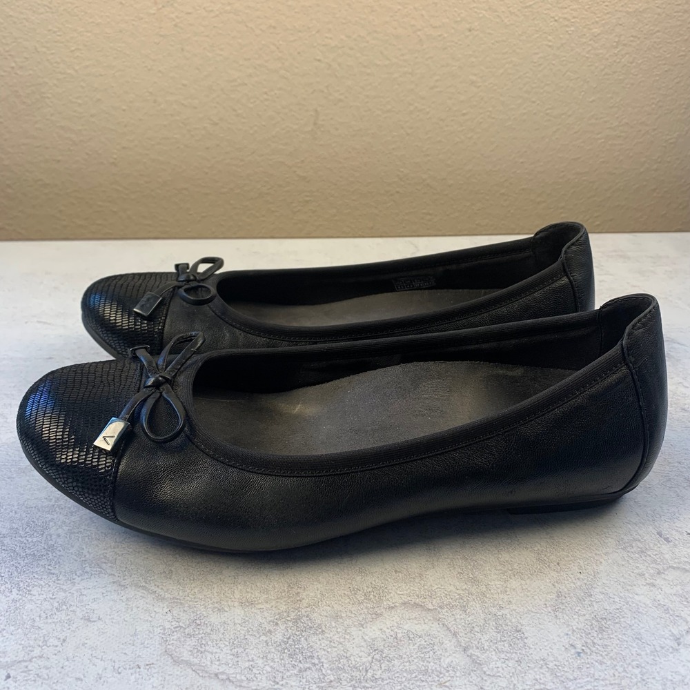Vionic Minna Women's 6.5 Black Leather Ballet Flats Textured Toe Bow Shoes Comfy